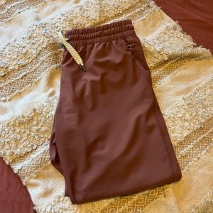 Vuori Weekend Jogger Pants